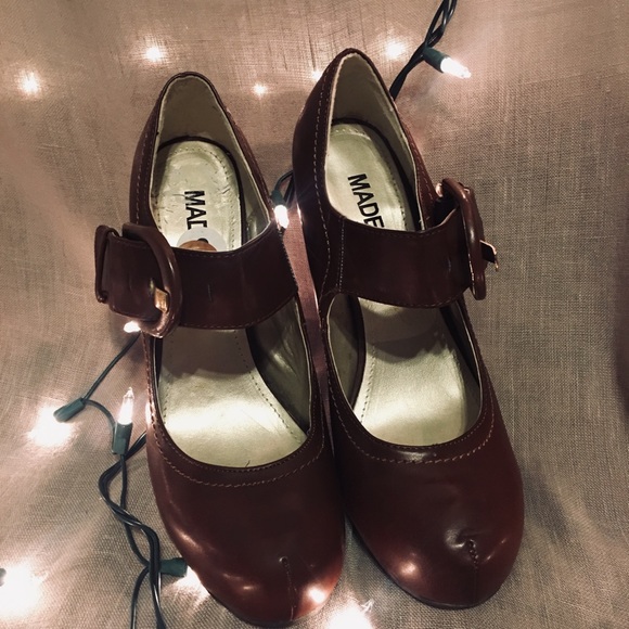 High Heels - Picture 2 of 2